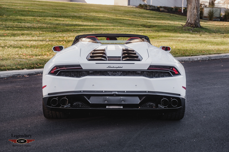 Photo 2 of 2016 Lamborghini Huracán Spyder  LP610-4