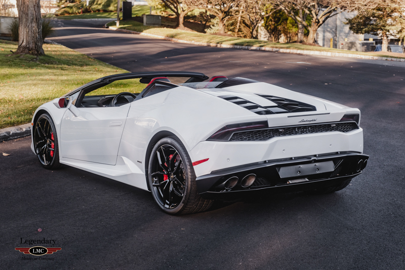 Photo 3 of 2016 Lamborghini Huracán Spyder  LP610-4