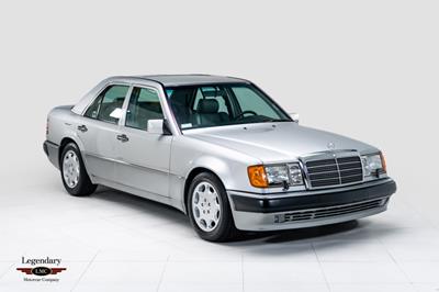 Photo of 1992 Mercedes-Benz 500E 