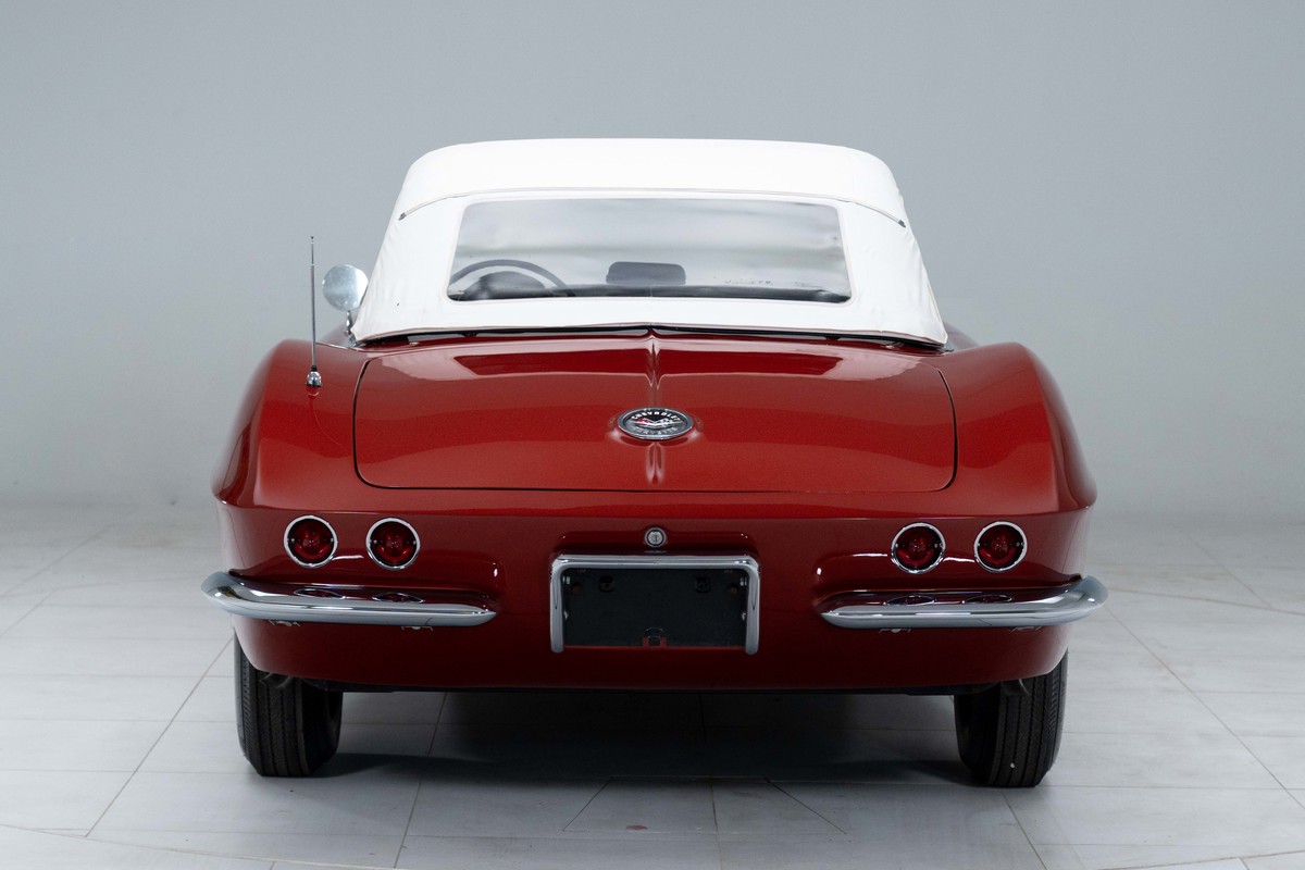 1962 Chevrolet Corvette Fuelie