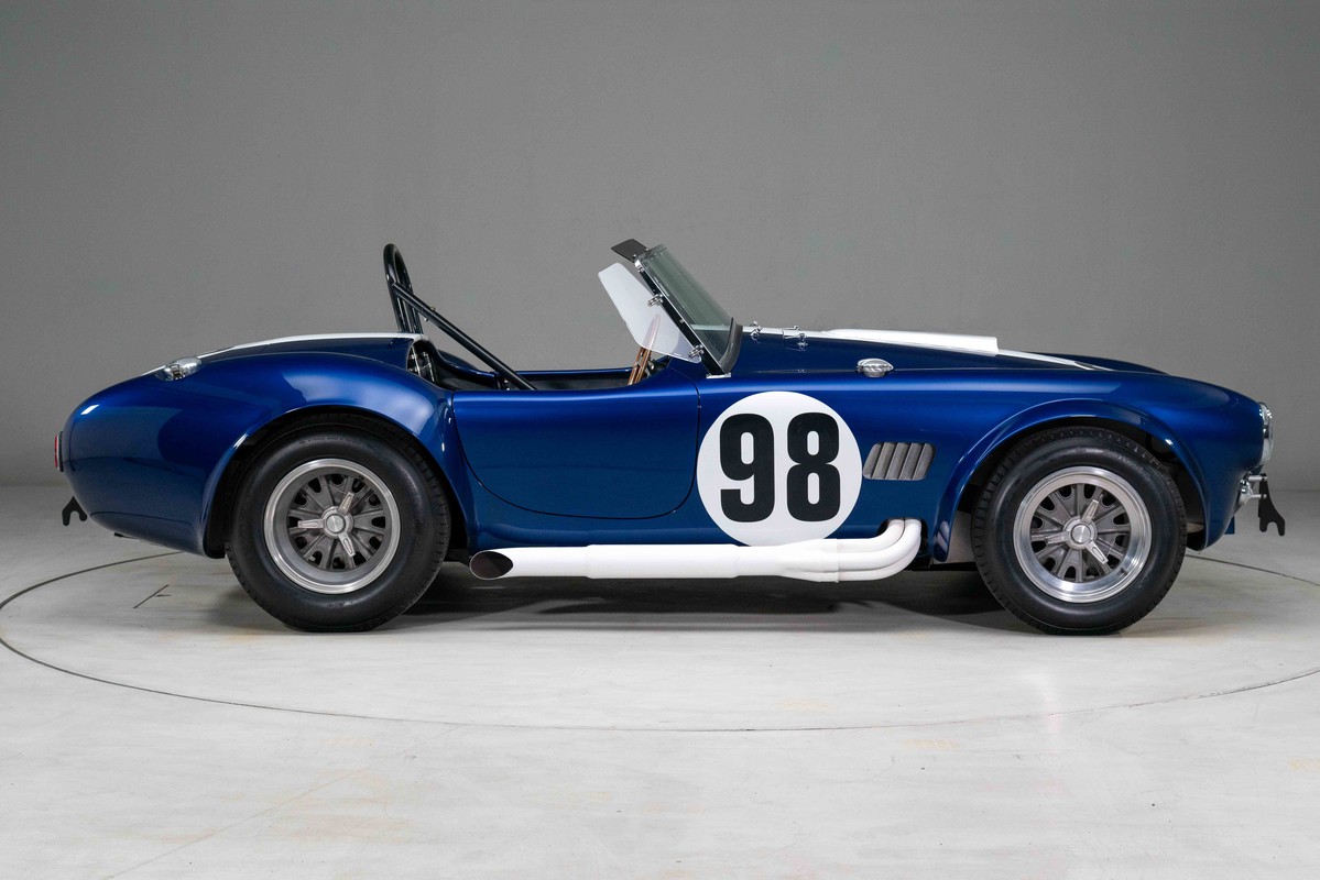 1965 Shelby 427 Cobra Recreation