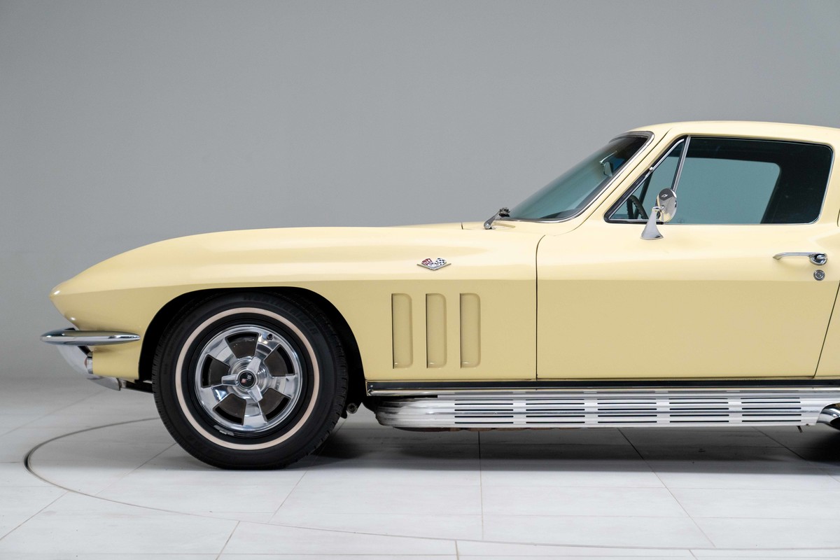 1966 Chevrolet Corvette Coupe 
