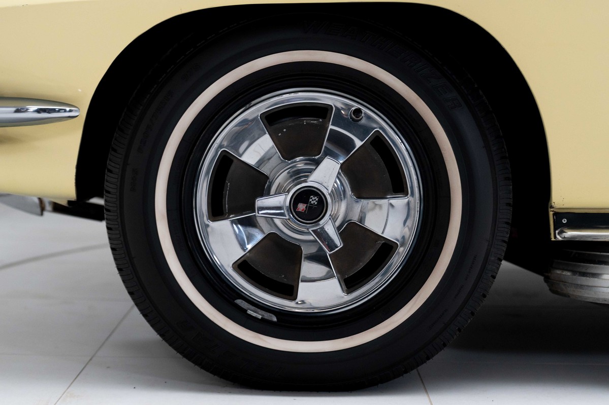 1966 Chevrolet Corvette Coupe 