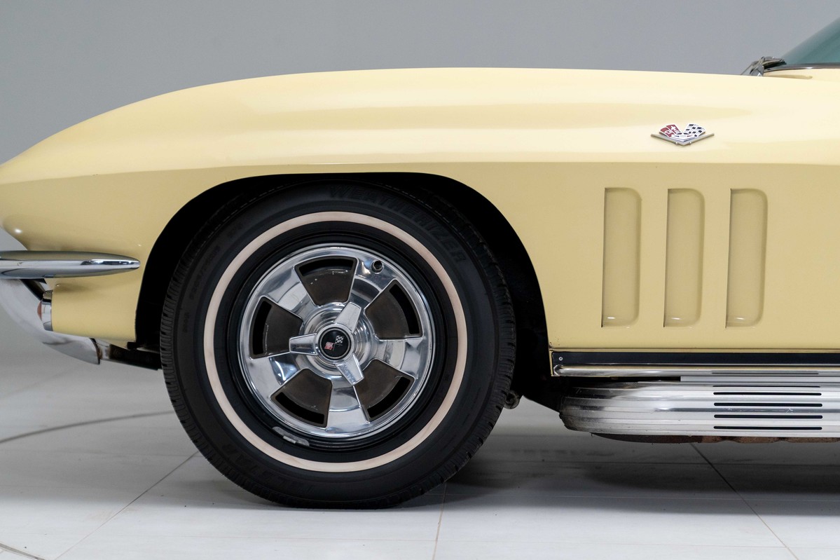 1966 Chevrolet Corvette Coupe 