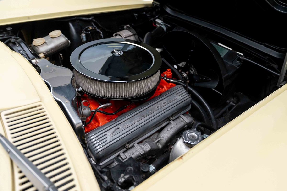 1966 Chevrolet Corvette Coupe 