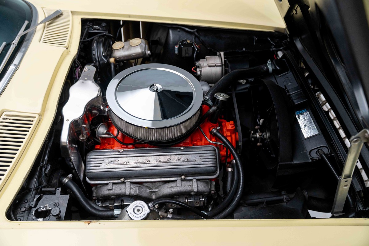 1966 Chevrolet Corvette Coupe 