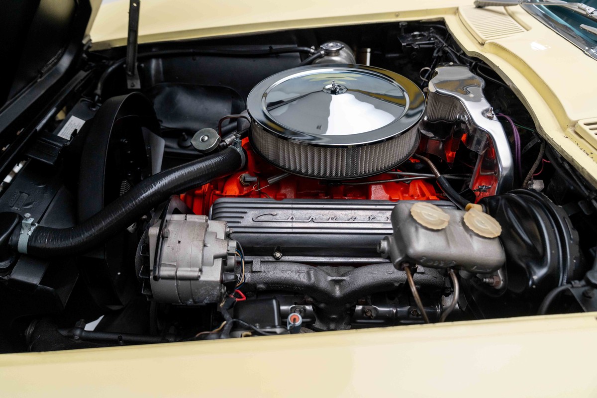 1966 Chevrolet Corvette Coupe 