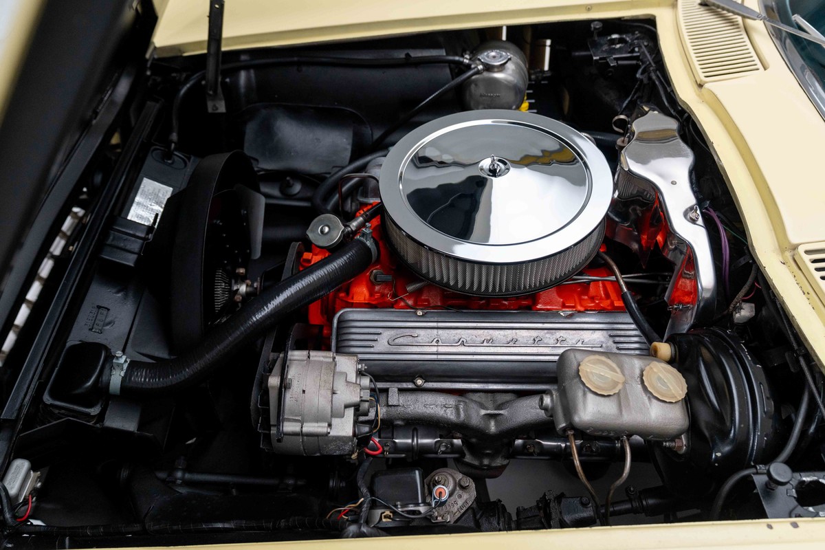 1966 Chevrolet Corvette Coupe 