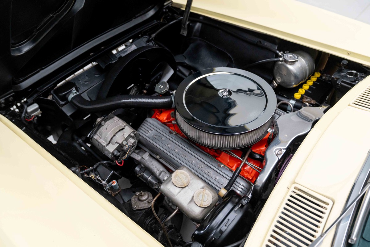 1966 Chevrolet Corvette Coupe 