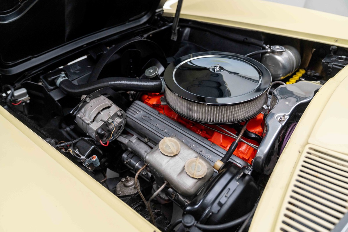1966 Chevrolet Corvette Coupe 