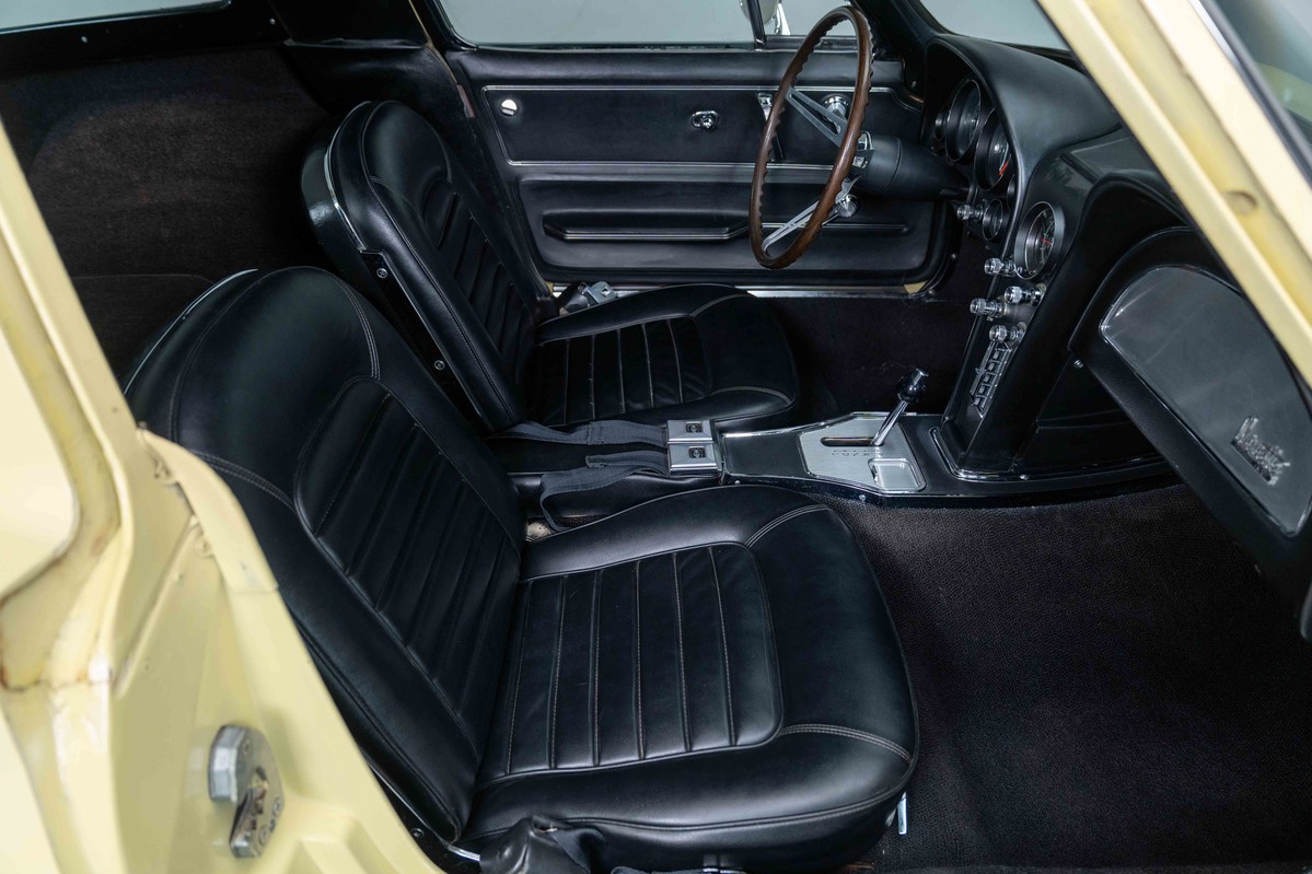 1966 Chevrolet Corvette Coupe 