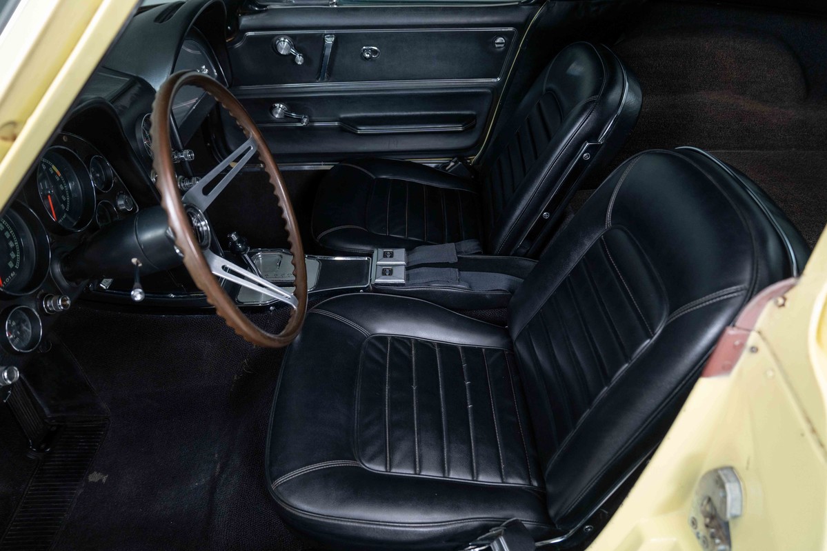 1966 Chevrolet Corvette Coupe 