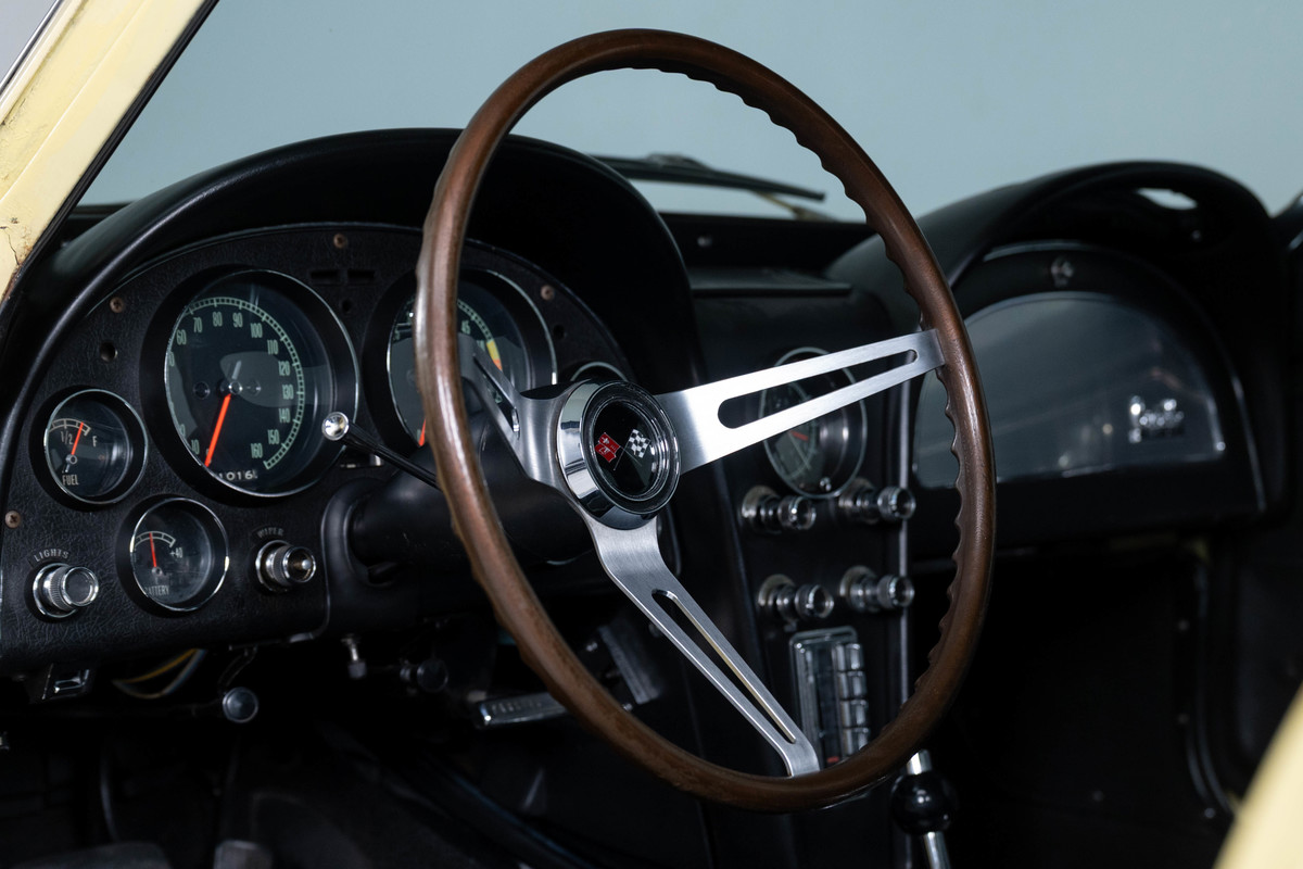 1966 Chevrolet Corvette Coupe 