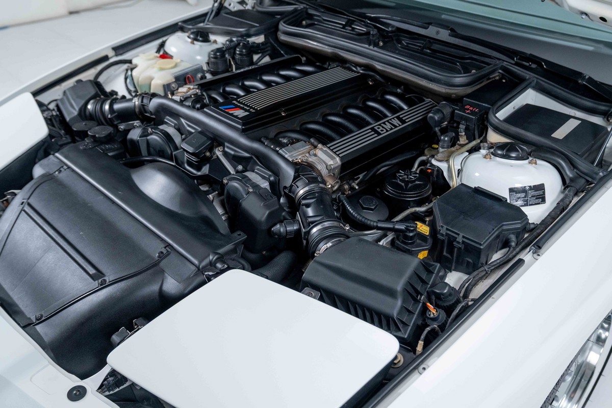 1995 BMW 850 CSI 