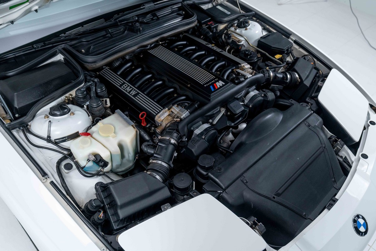 1995 BMW 850 CSI 