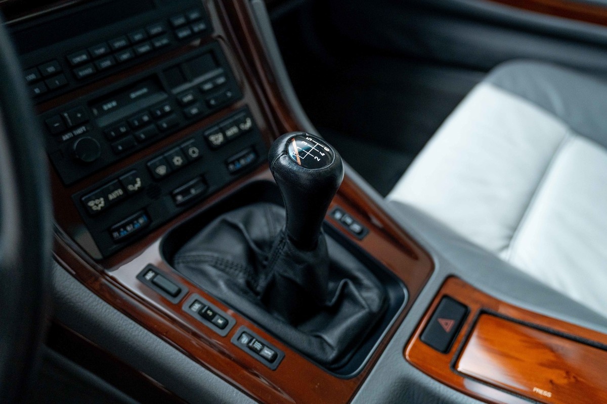 1995 BMW 850 CSI 