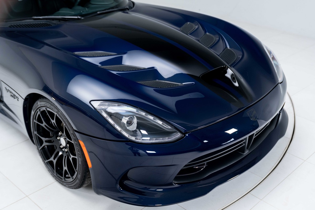 2017 Dodge Viper GTC
