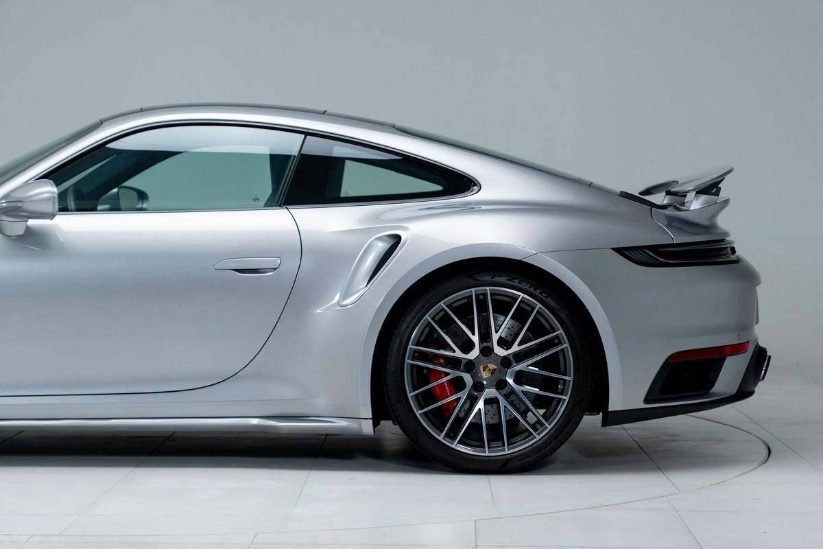 2022 Porsche 911 Turbo 