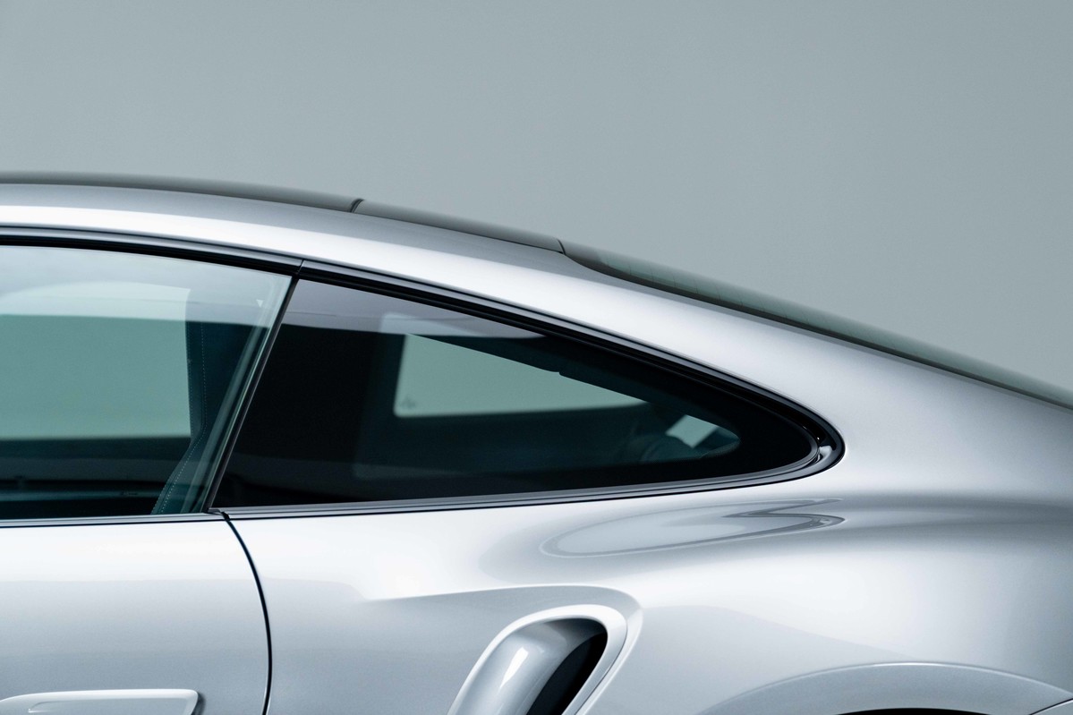 2022 Porsche 911 Turbo 