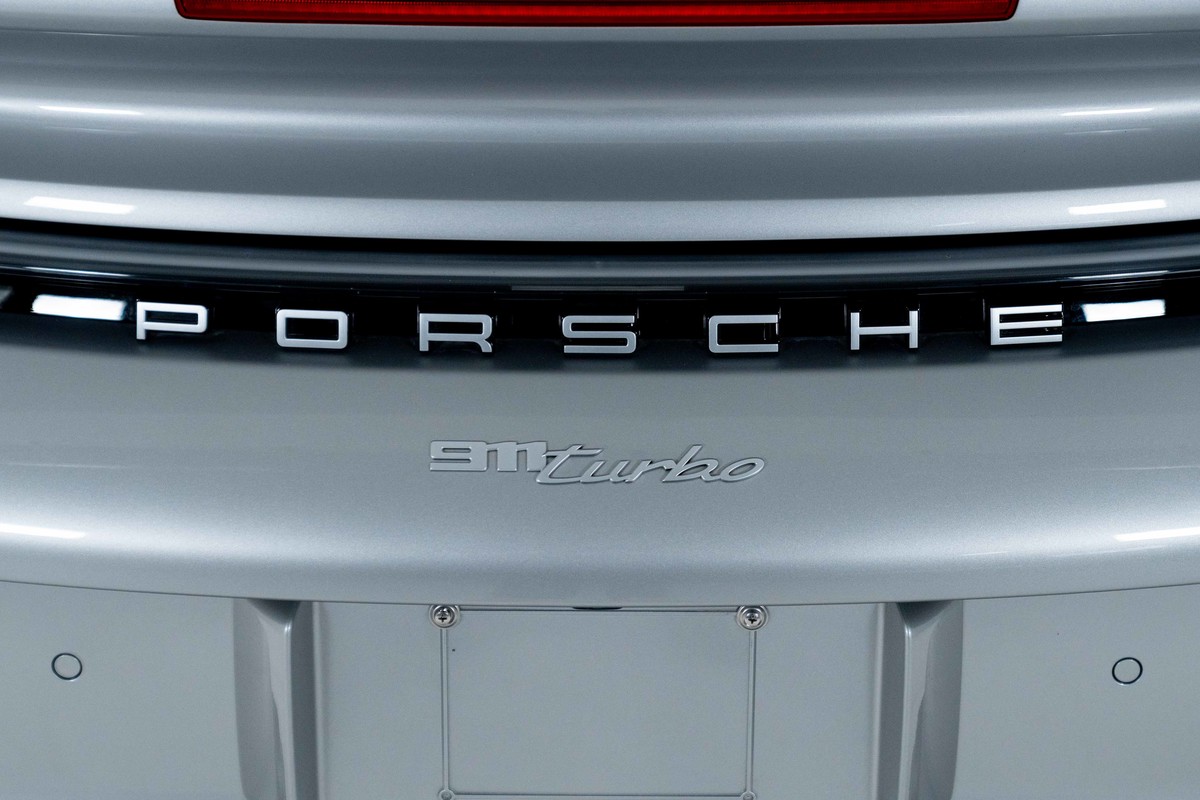 2022 Porsche 911 Turbo 