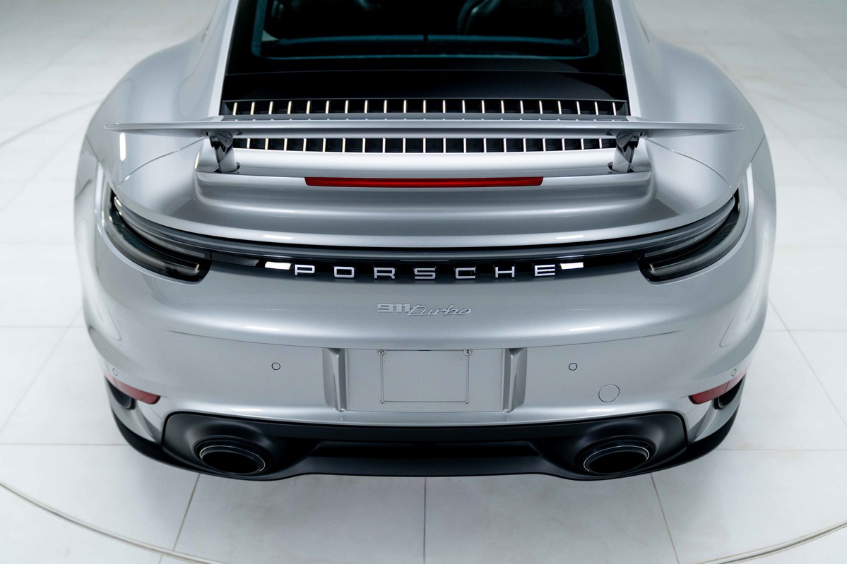 2022 Porsche 911 Turbo 