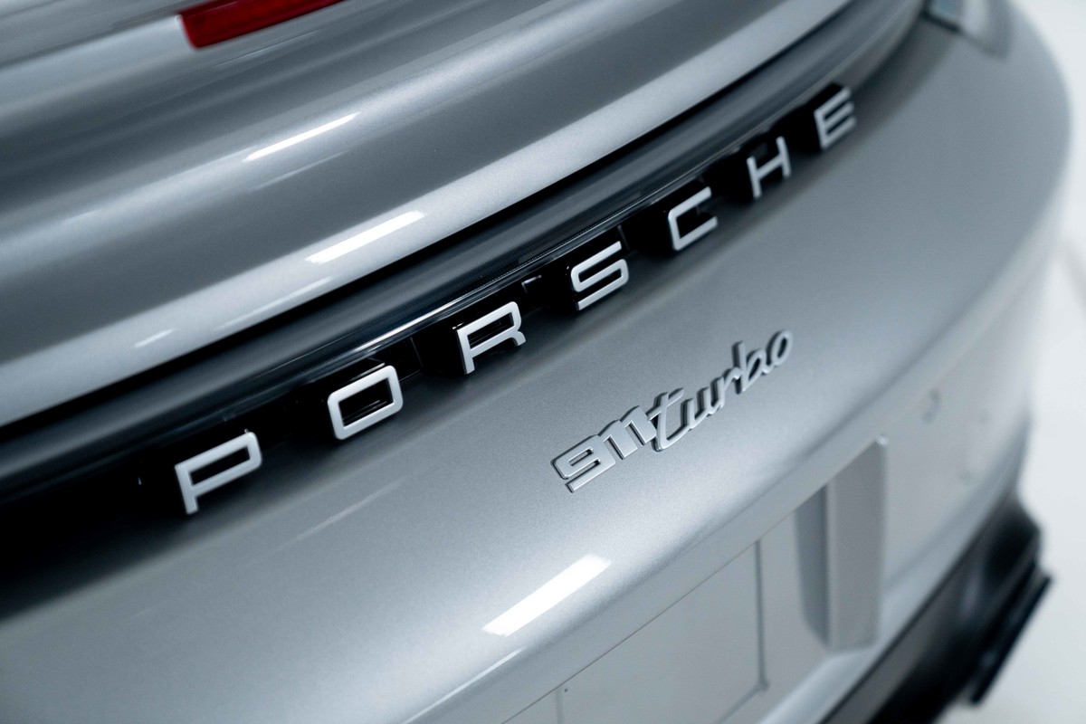 2022 Porsche 911 Turbo 