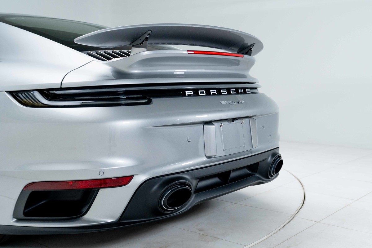 2022 Porsche 911 Turbo 