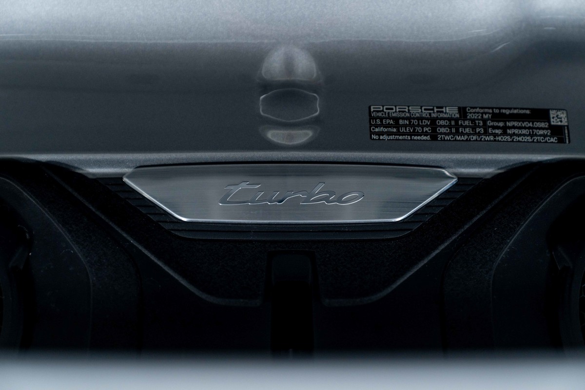2022 Porsche 911 Turbo 