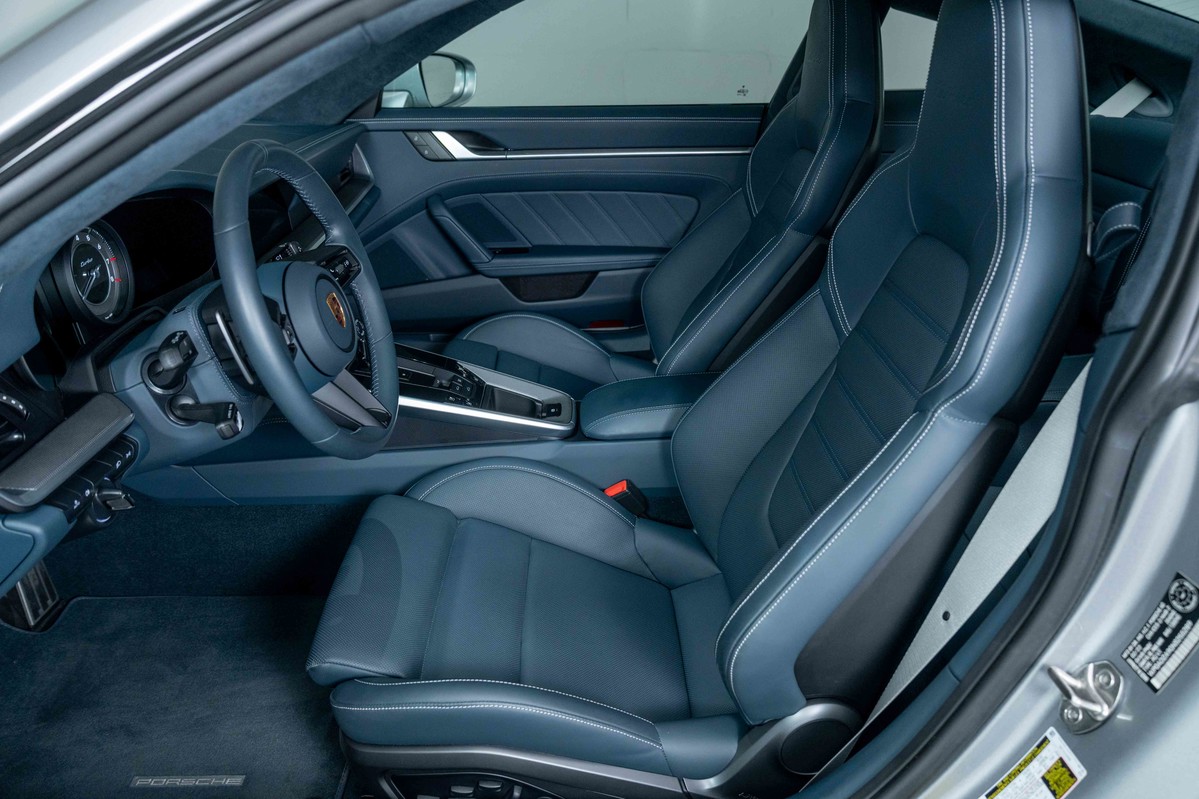 2022 Porsche 911 Turbo 