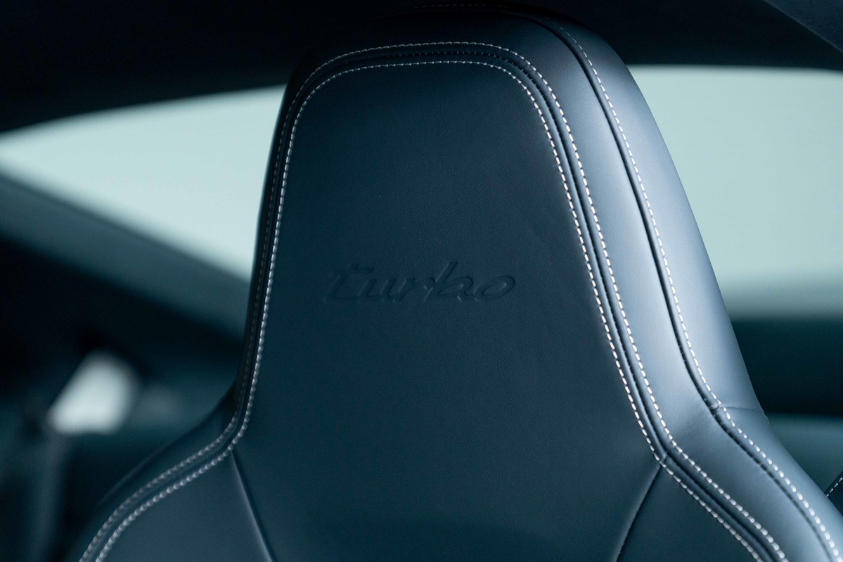 2022 Porsche 911 Turbo 