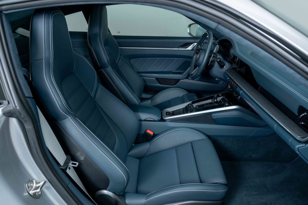 2022 Porsche 911 Turbo 
