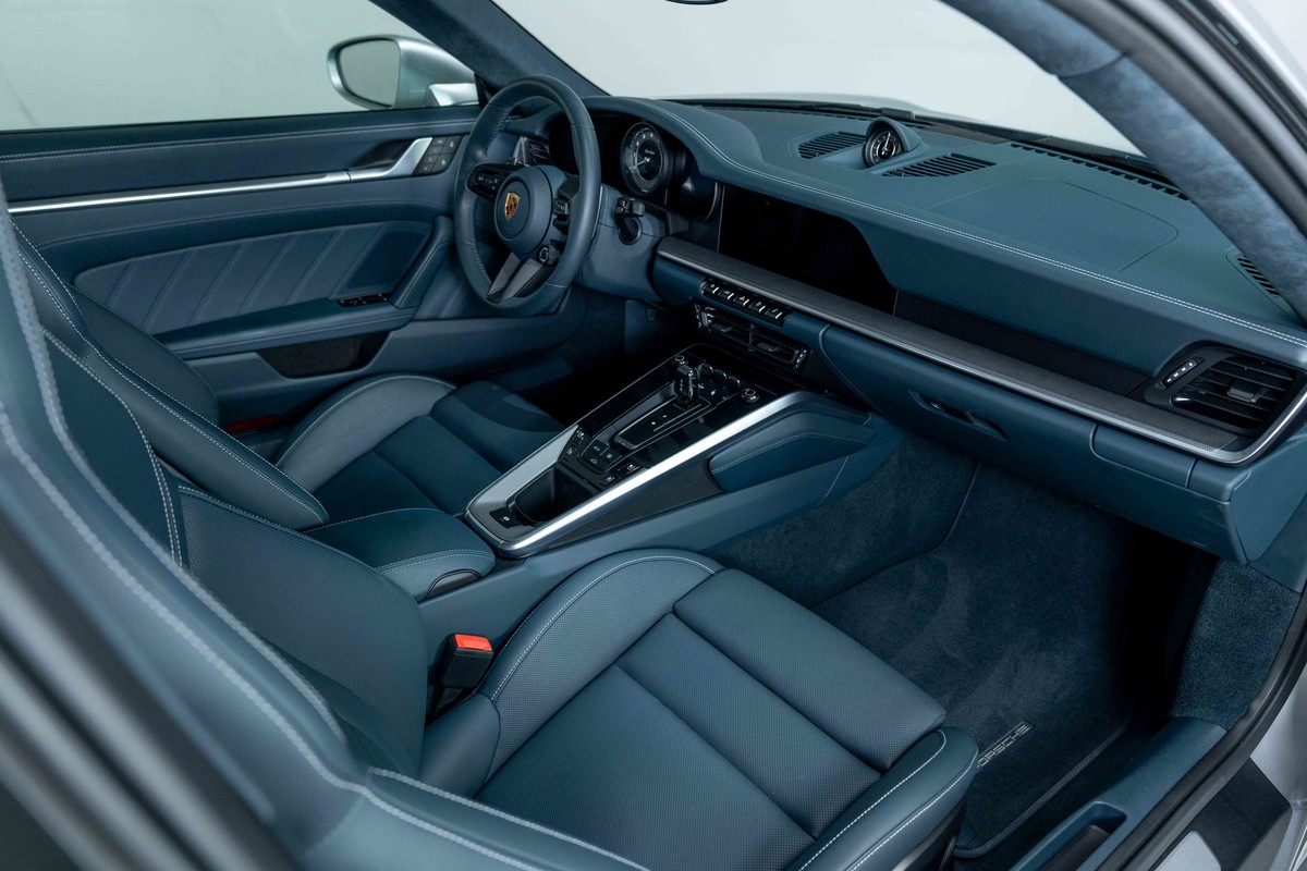 2022 Porsche 911 Turbo 