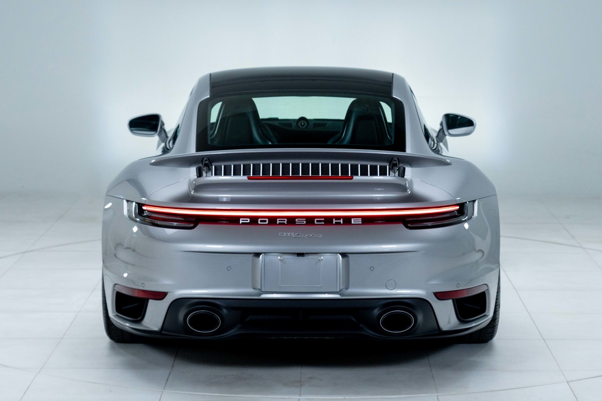 2022 Porsche 911 Turbo 