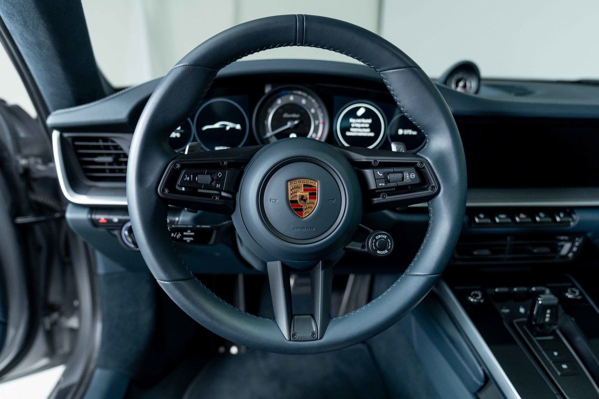 2022 Porsche 911 Turbo 