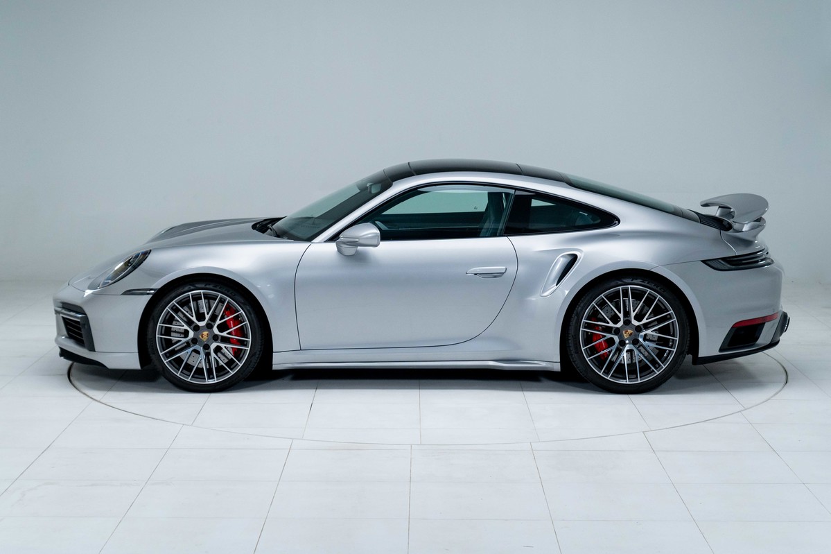 2022 Porsche 911 Turbo 