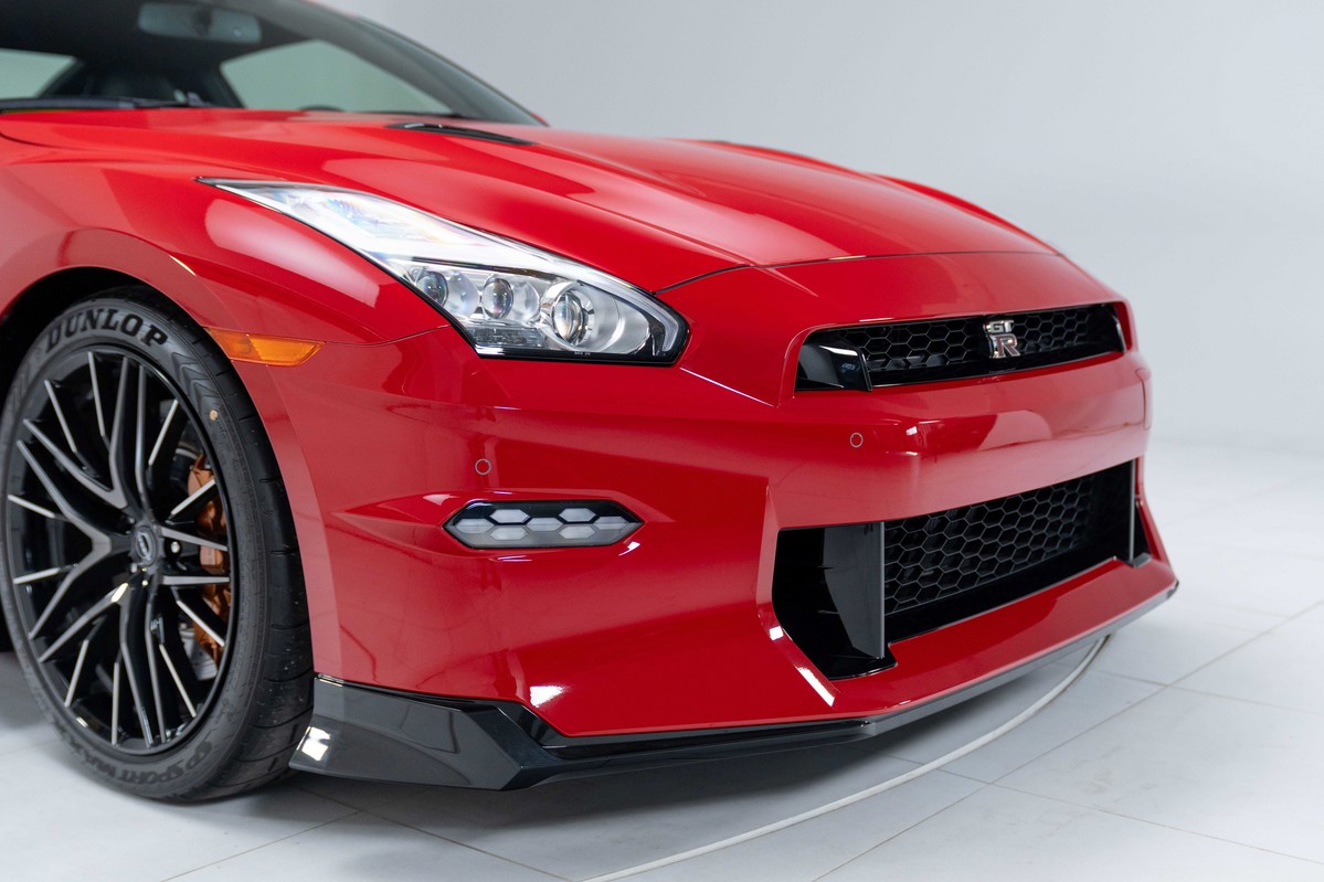 2024 Nissan GT-R 