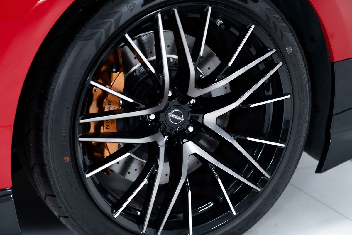 2024 Nissan GT-R 