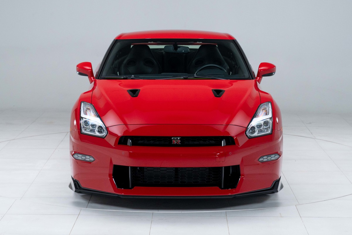 2024 Nissan GT-R 