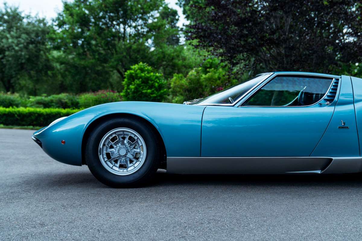 1968 Lamborghini  Miura S 