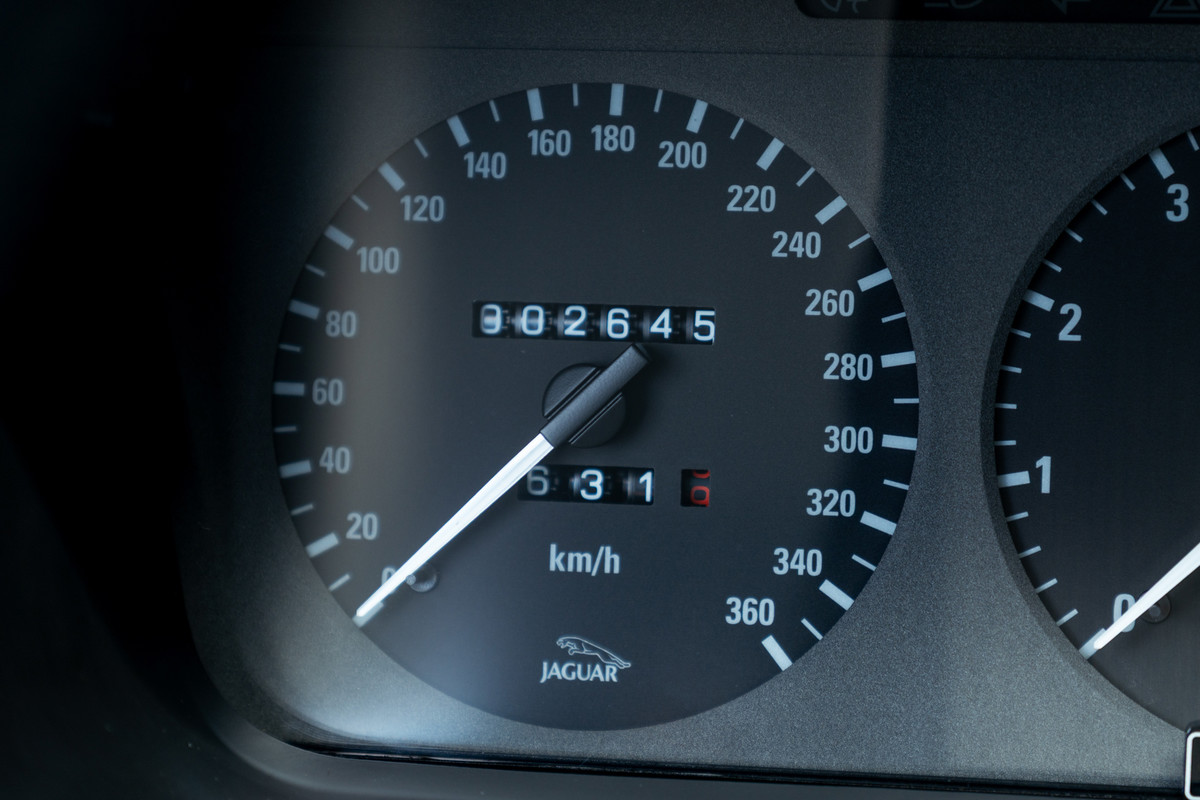 1993 Jaguar XJ220 