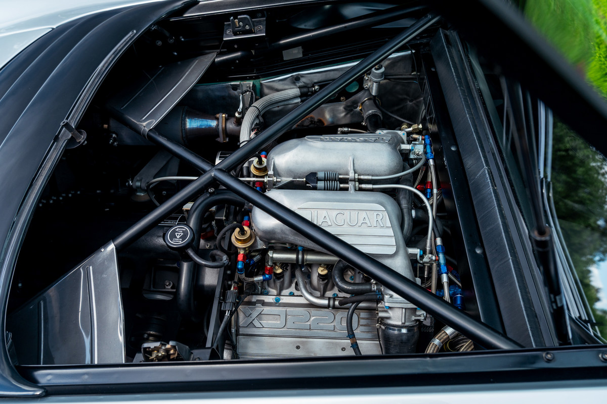 1993 Jaguar XJ220 