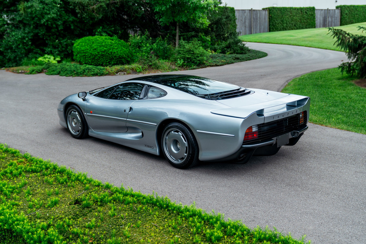 1993 Jaguar XJ220 