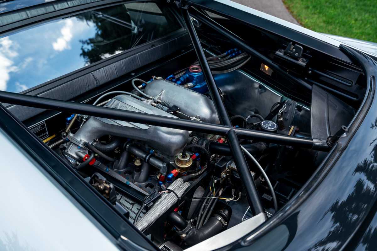 1993 Jaguar XJ220 