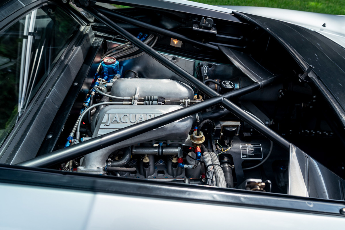 1993 Jaguar XJ220 