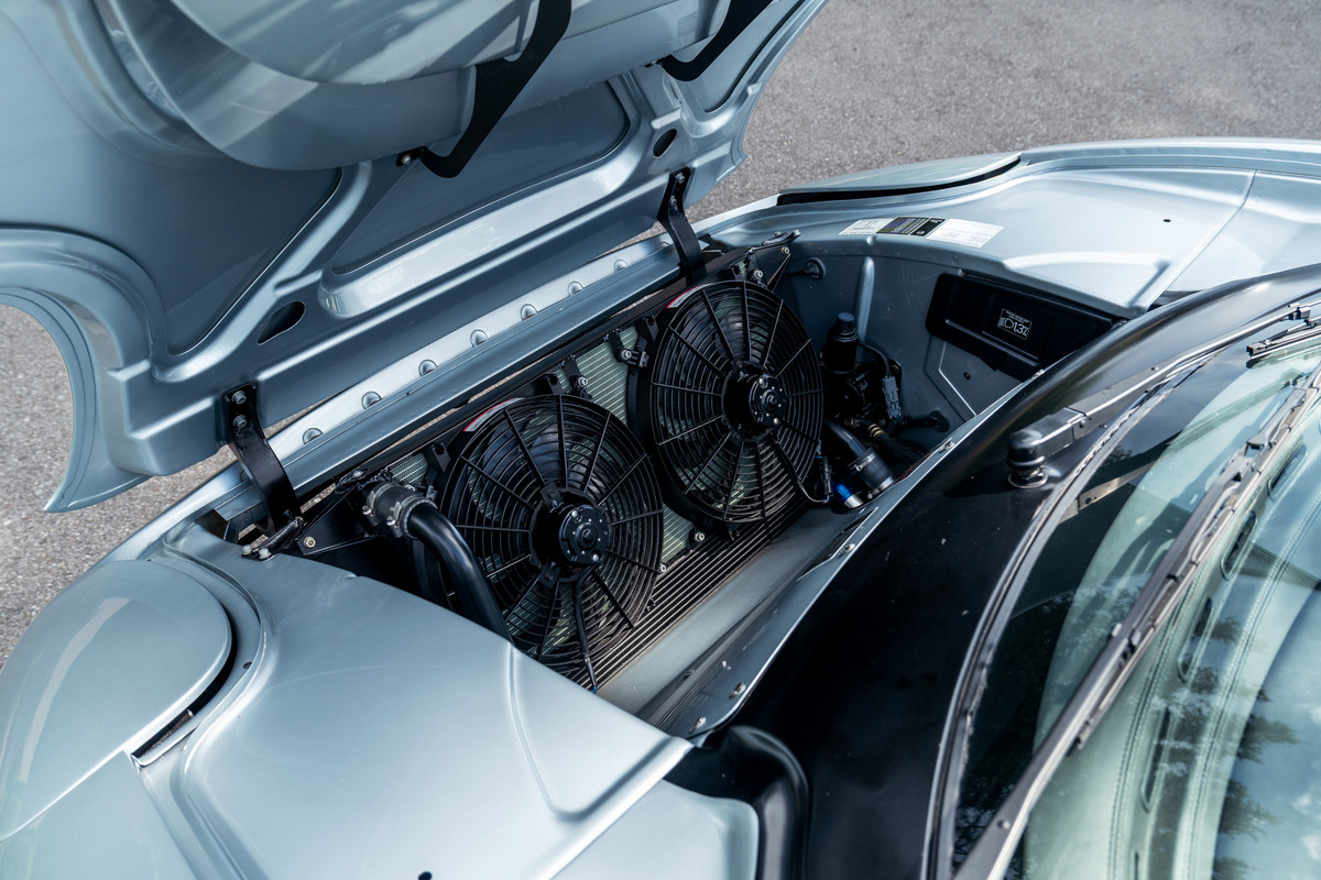1993 Jaguar XJ220 