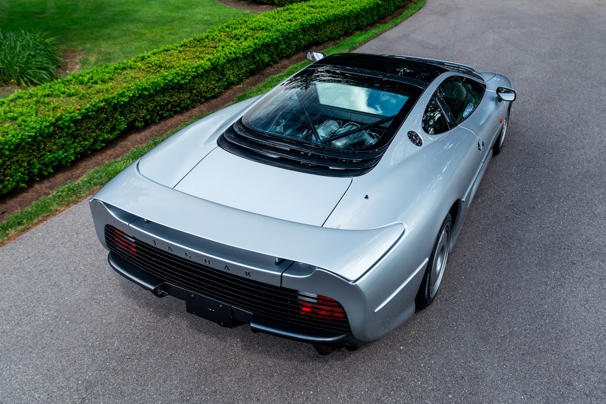 1993 Jaguar XJ220 