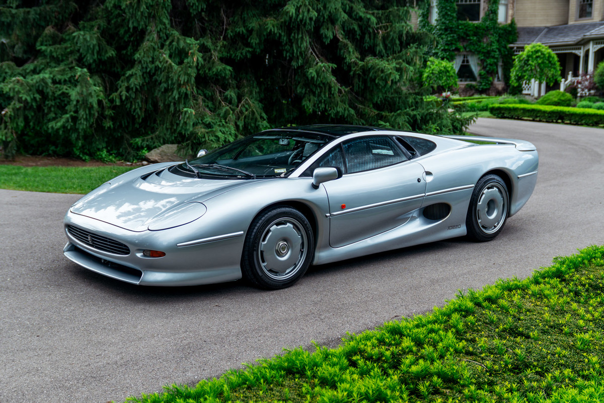 1993 Jaguar XJ220 