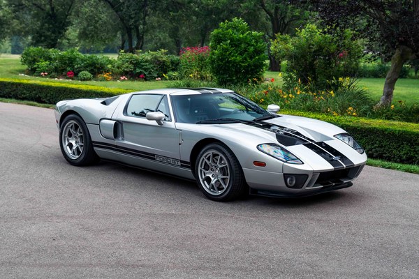 Photo of 2005 Ford GT