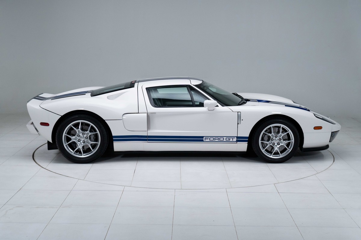 2005 Ford GT 