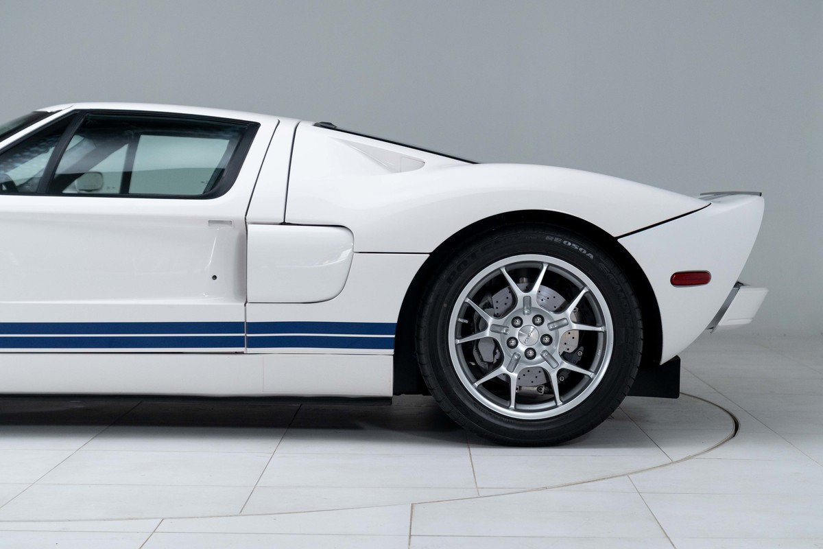 2005 Ford GT 